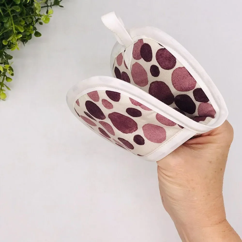 Set of 2 Finger Hotpad Potholders, Faded Purple Dots, 2 Piece Set